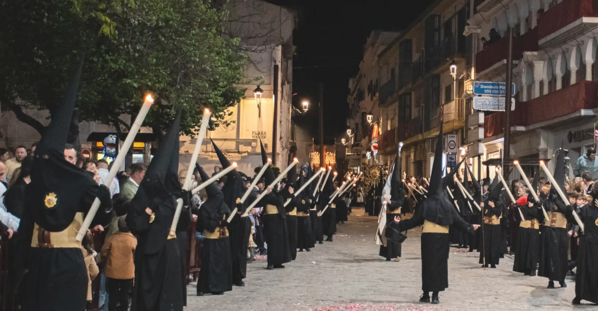 Nazarenos Palio. foto: AytoOsuna
